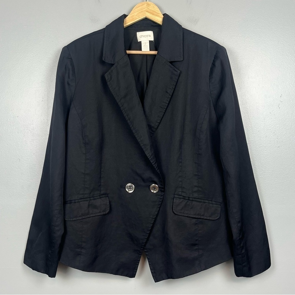 Chico’s black rayon linen blend tuxedo style blazer, 2 = large.